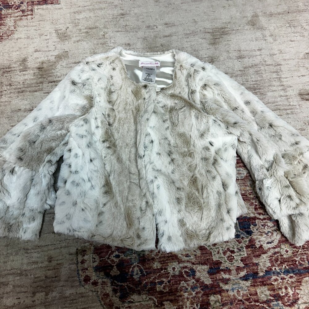 Bonnie Jean Kids Girls White Faux Fur Wrap Jacket  Size Large In Great Shape!!